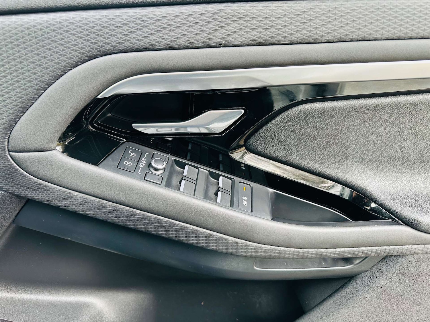 Used Land Rover Range Rover Evoque 2019 for sale - 78171880: Photo 22