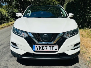 Used Nissan Qashqai 2017 for sale - 79504368: Photo