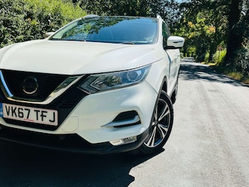 Used Nissan Qashqai 2017 for sale - 79504368: Photo