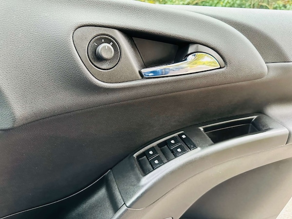 Used Vauxhall Meriva 2015 for sale - 76287447: Photo 23
