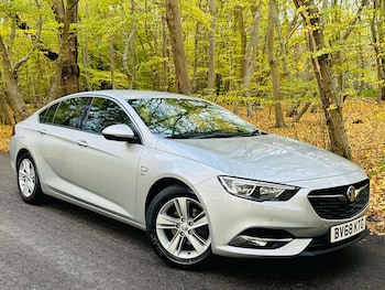 Vauxhall - Insignia