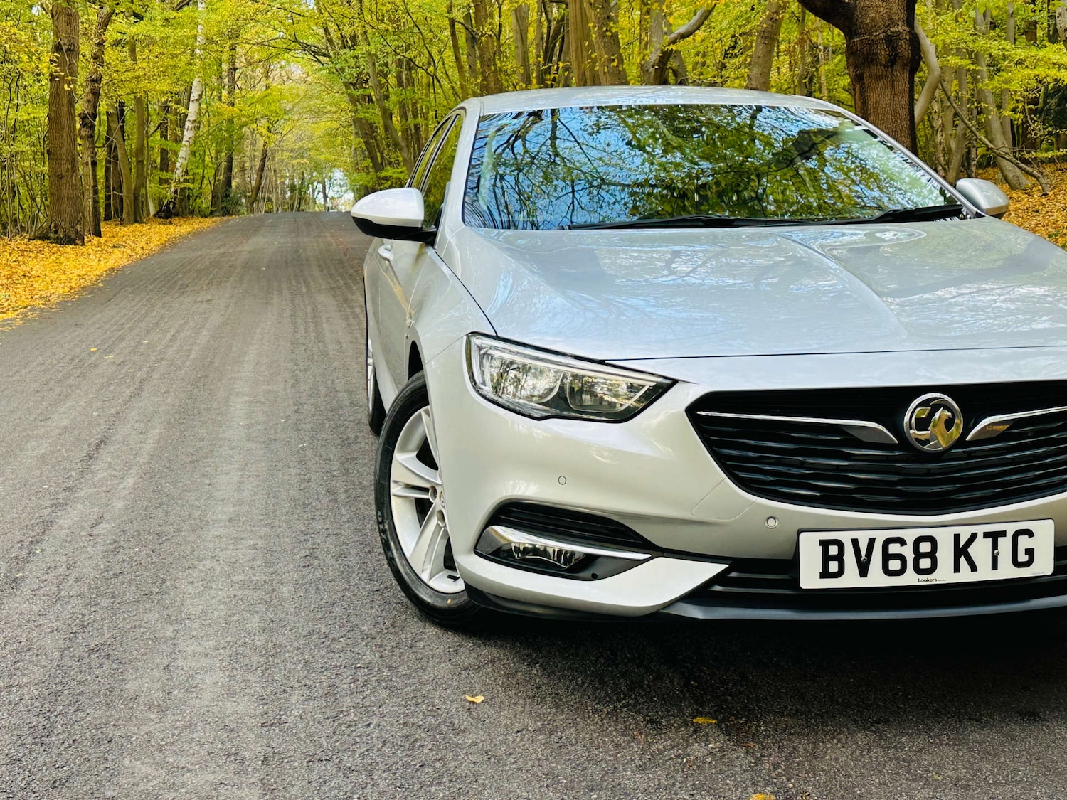 Used Vauxhall Insignia 2018 for sale - 76356039: Photo 2