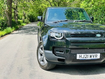 Used Land Rover Defender 2021 for sale - 78658884: Photo