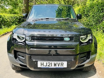 Used Land Rover Defender 2021 for sale - 78658884: Photo