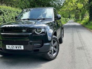 Used Land Rover Defender 2021 for sale - 78658884: Photo