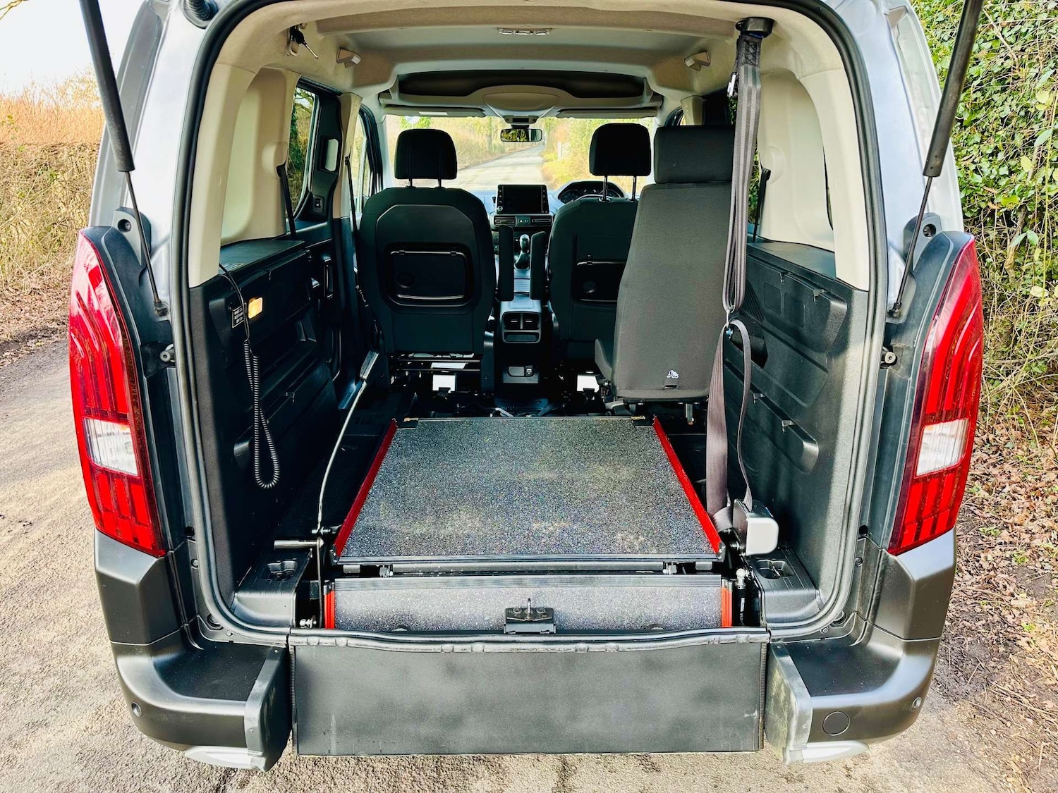 Used Peugeot Rifter 2019 for sale - 76601505: Photo 47