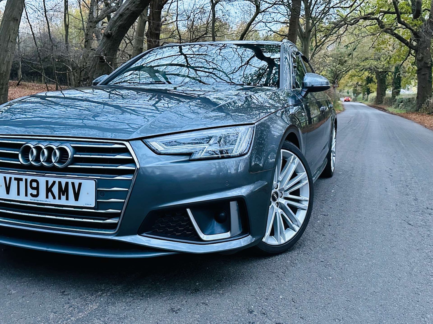 Used Audi A4 2019 for sale - 76569728: Photo 2