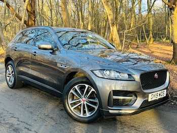 Used Jaguar F-Pace 2019 for sale - 77022647: Photo
