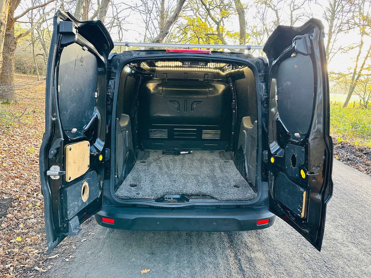 Used Ford Transit Connect 2020 for sale - 76737873: Photo 32