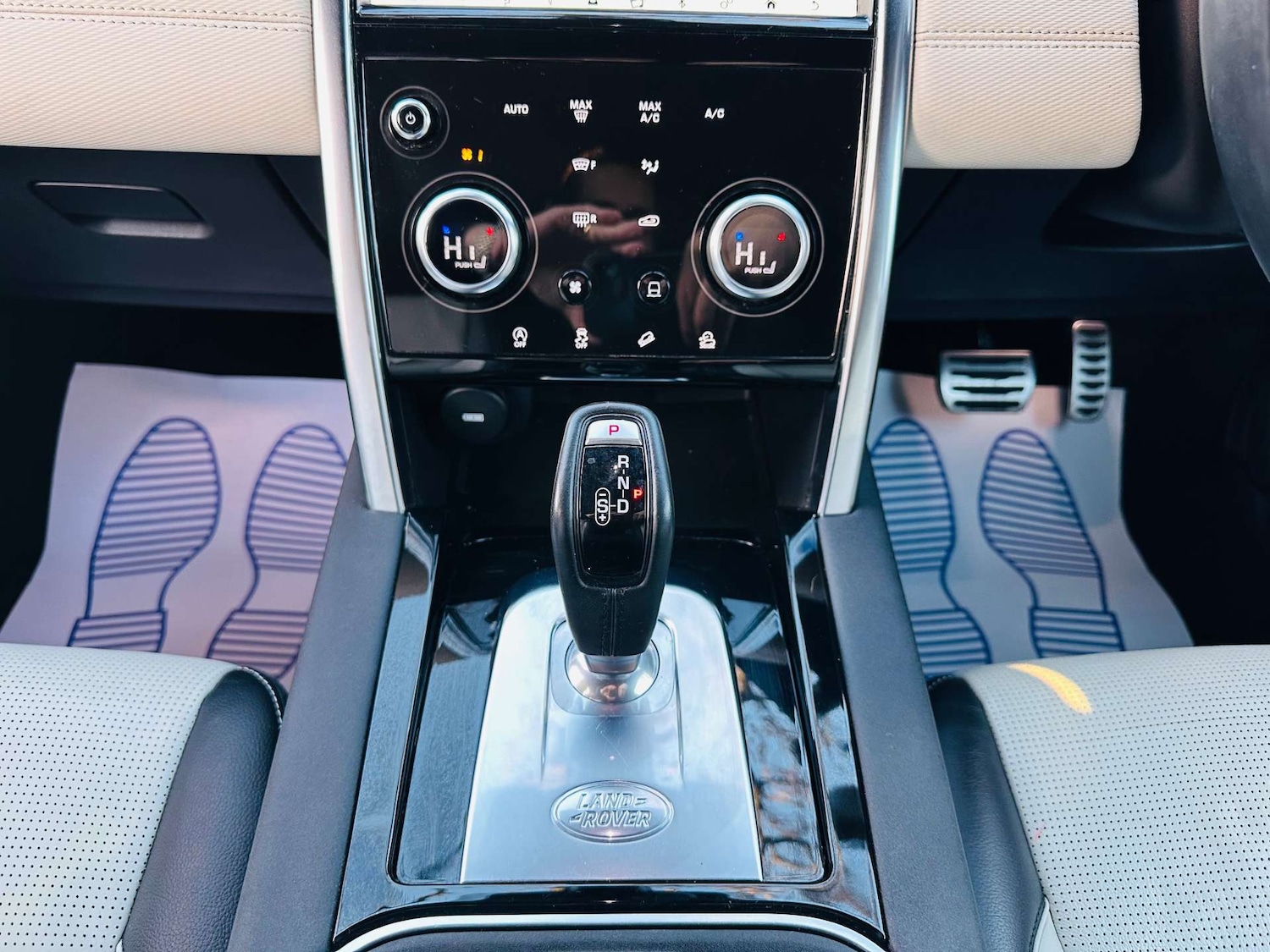 Used Land Rover Discovery Sport 2019 for sale - 76896312: Photo 17