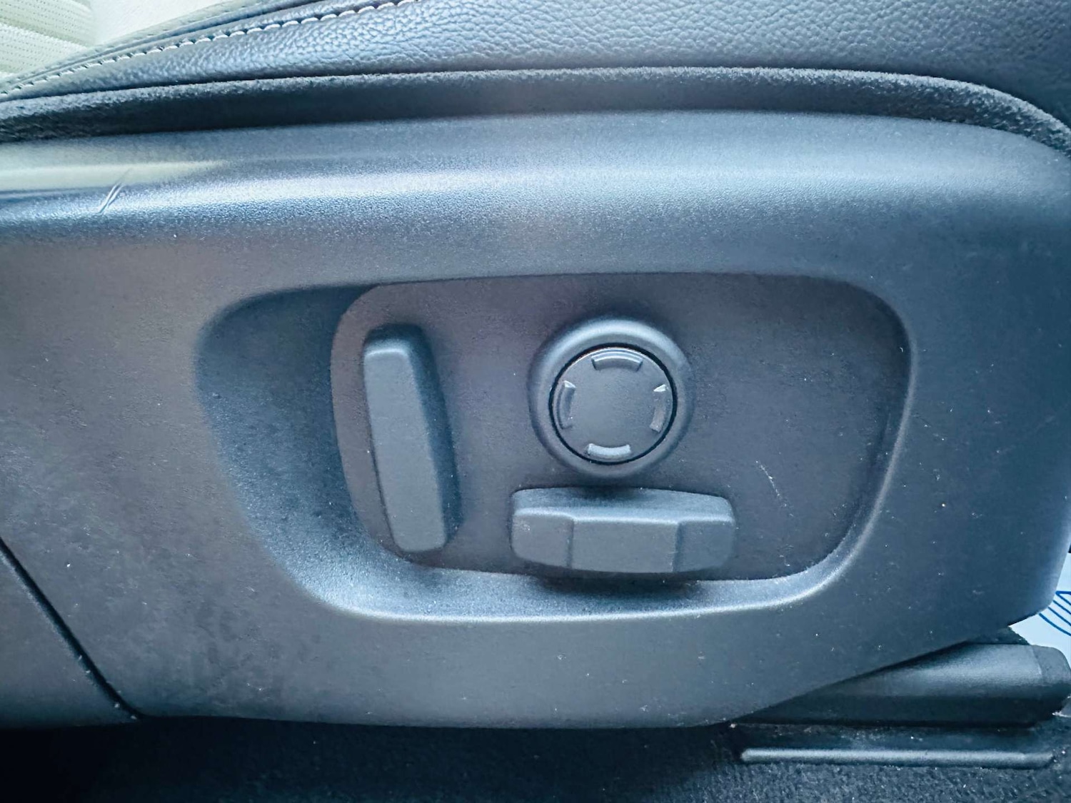 Used Land Rover Discovery Sport 2019 for sale - 76896312: Photo 23