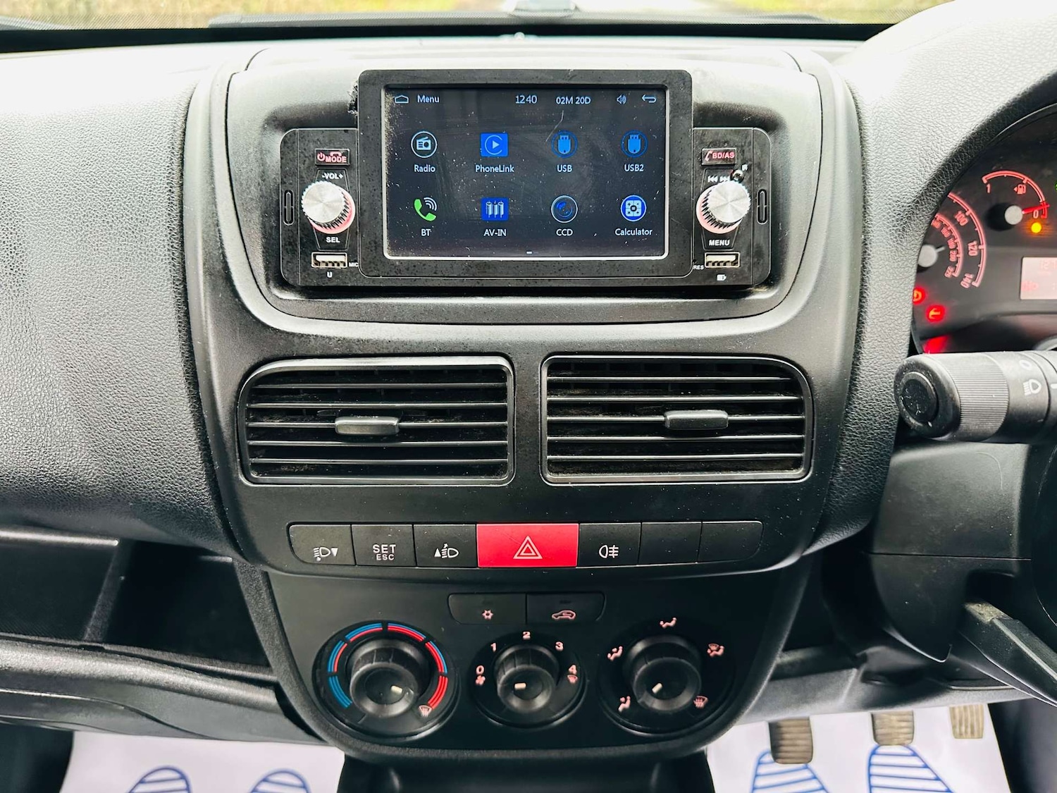 Used Vauxhall Combo 2012 for sale - 77618866: Photo 10