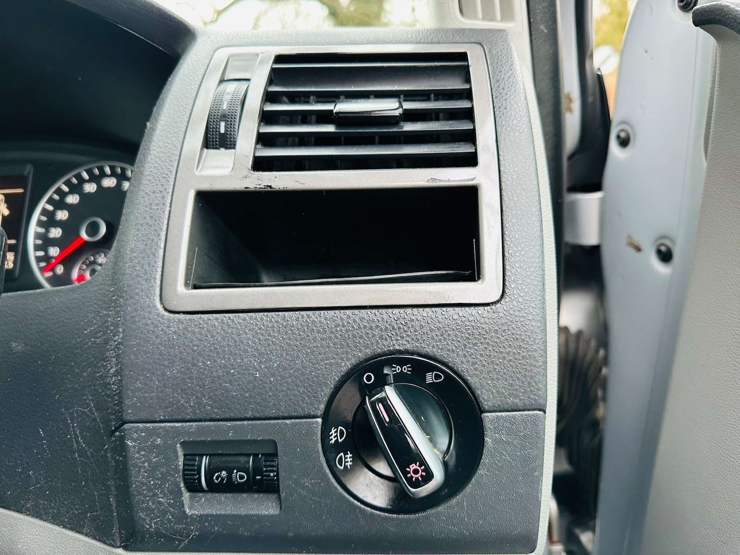 Used Volkswagen Transporter 2015 for sale - 77643152: Photo 16