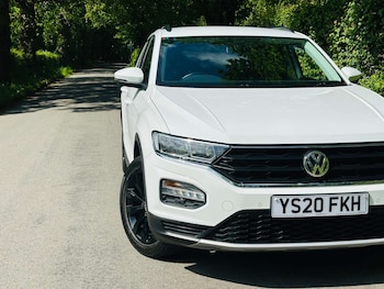 Used Volkswagen T-Roc 2020 for sale - 78658882: Photo