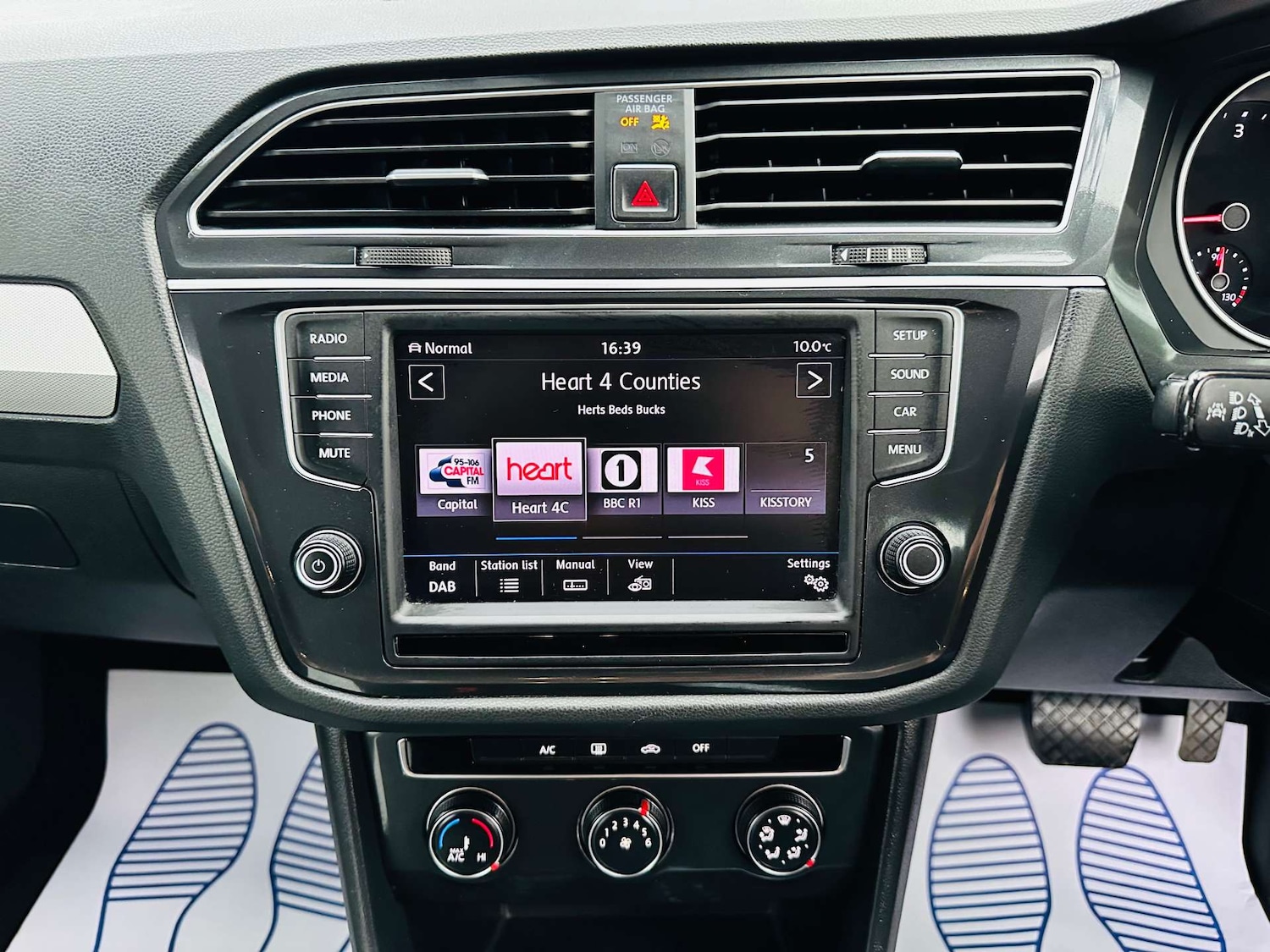 Used Volkswagen Tiguan 2017 for sale - 77850765: Photo 10