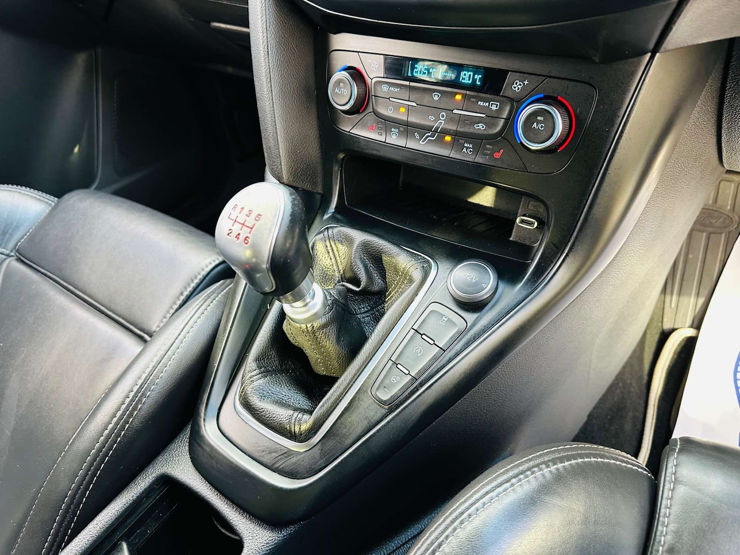 Used Ford Focus 2017 for sale - 76892314: Photo 16