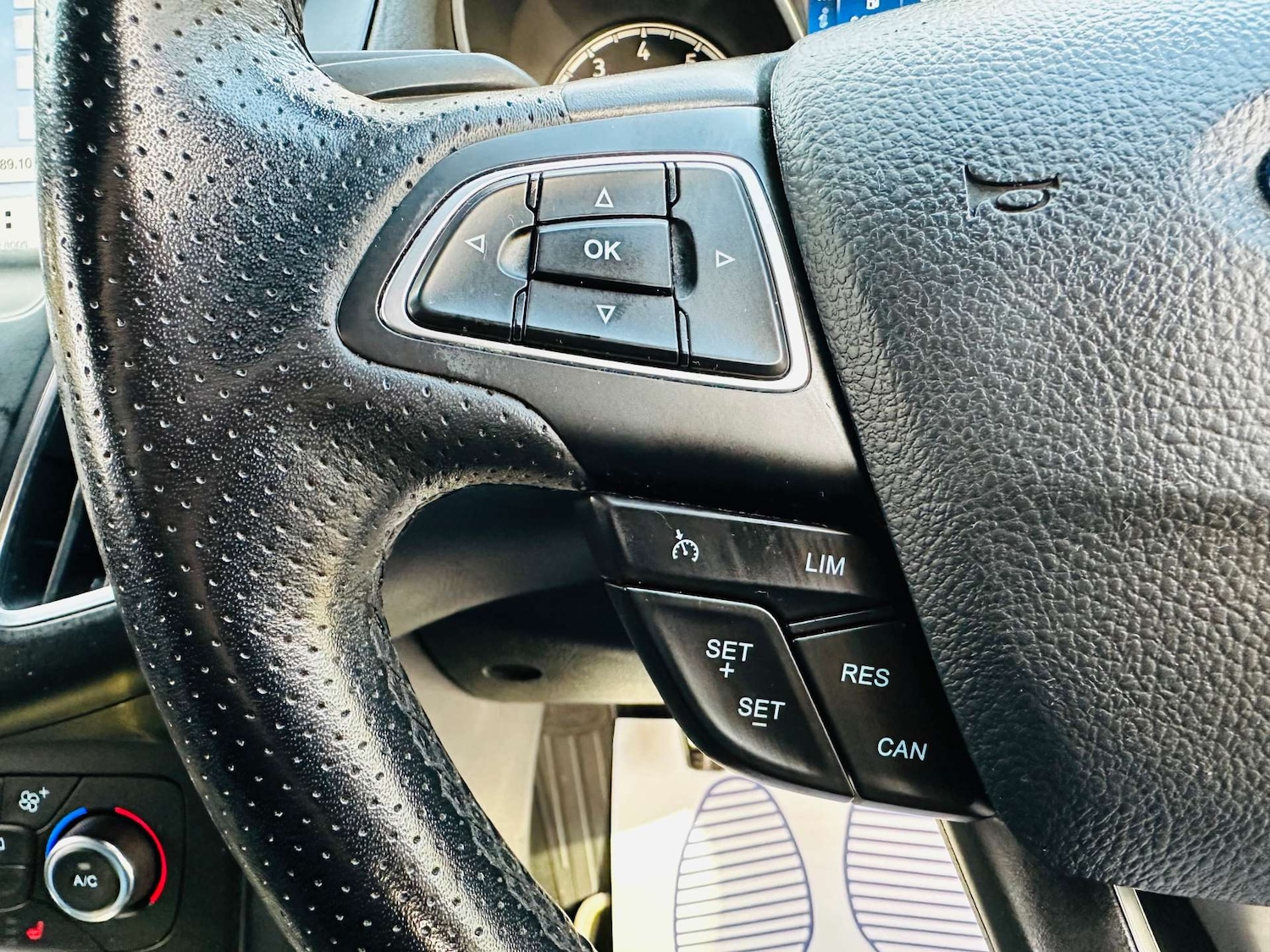 Used Ford Focus 2017 for sale - 76892314: Photo 19