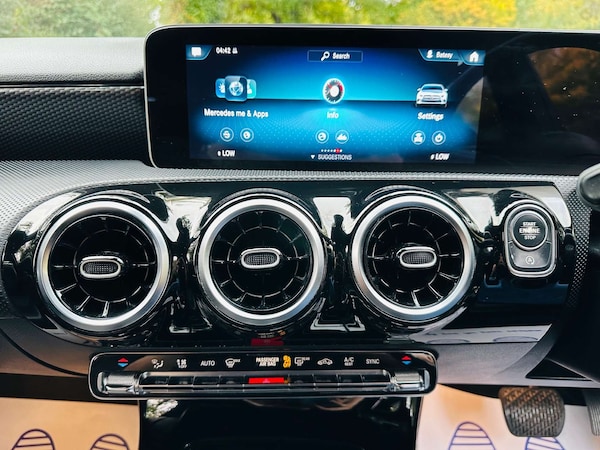 Used Mercedes-Benz A-Class 2018 for sale - 76197198: Photo 12