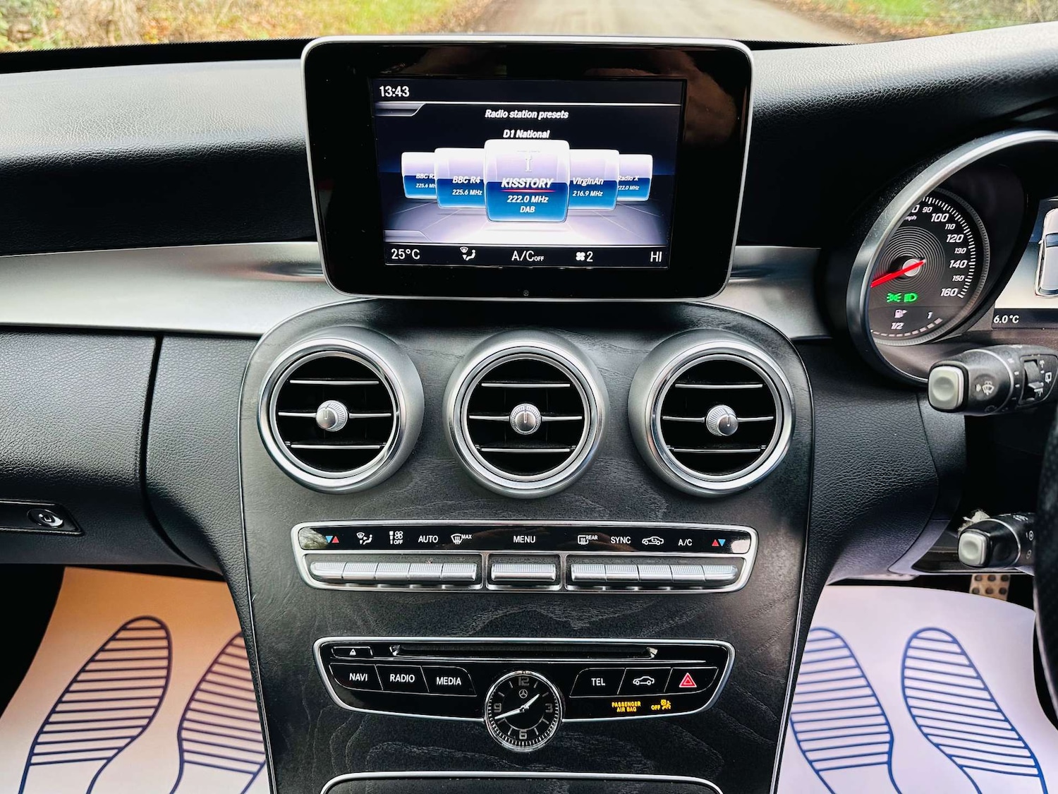 Used Mercedes-Benz C Class 2018 for sale - 76694798: Photo 17