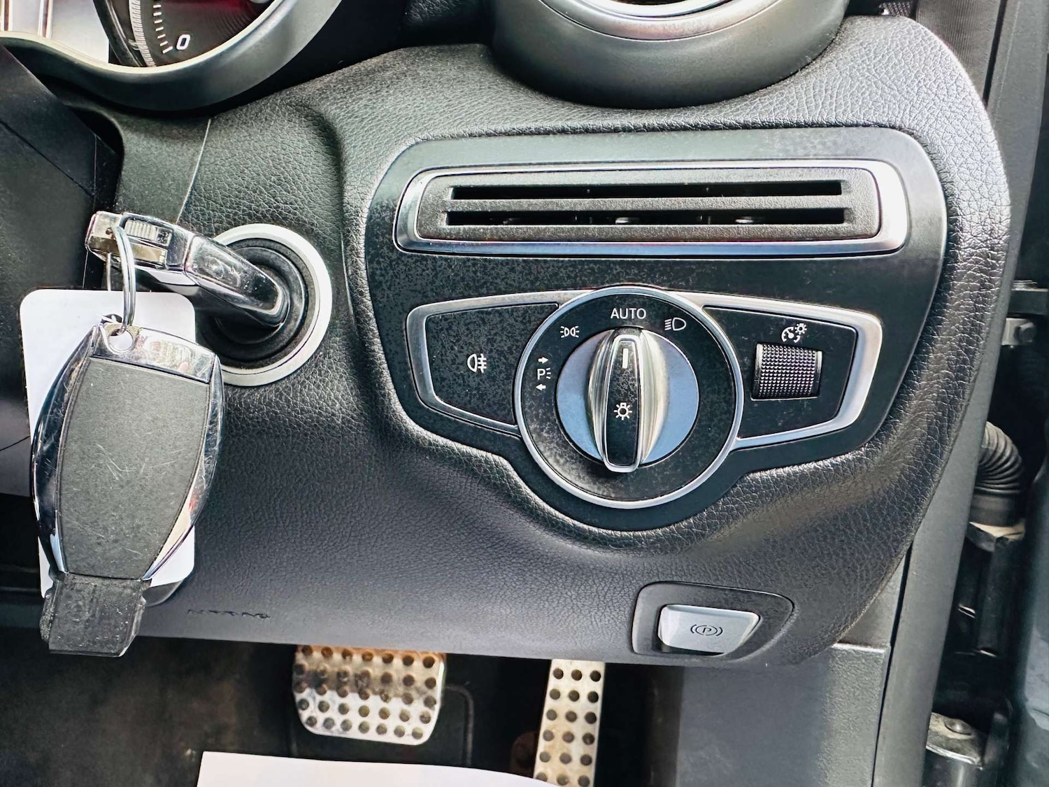 Used Mercedes-Benz C Class 2018 for sale - 76694798: Photo 22