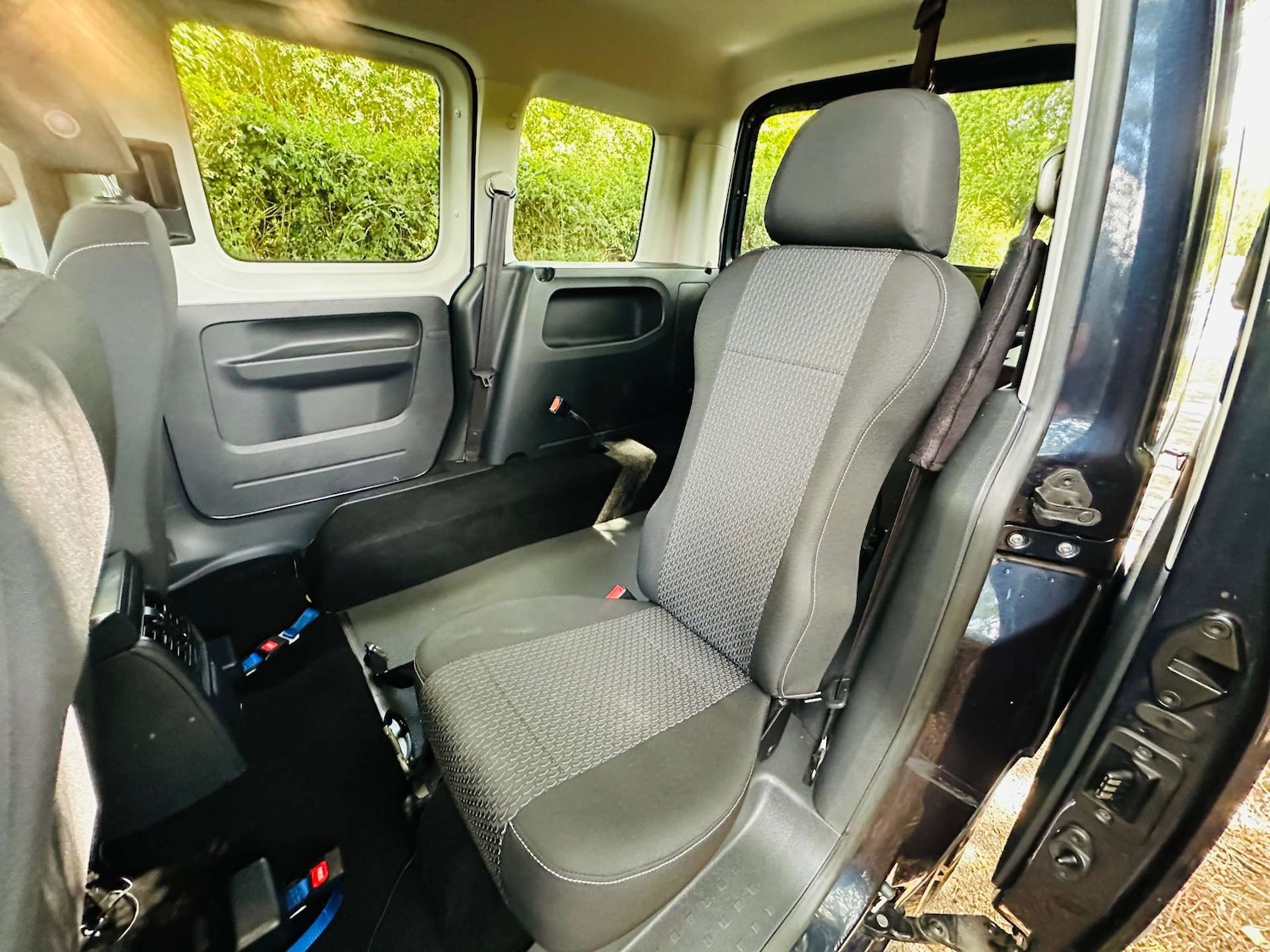 Vehicle 33