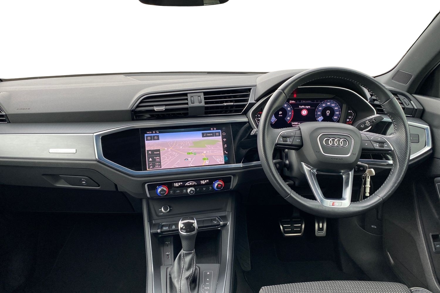 Used Audi Q3 2020 for sale - 77432858: Photo 10