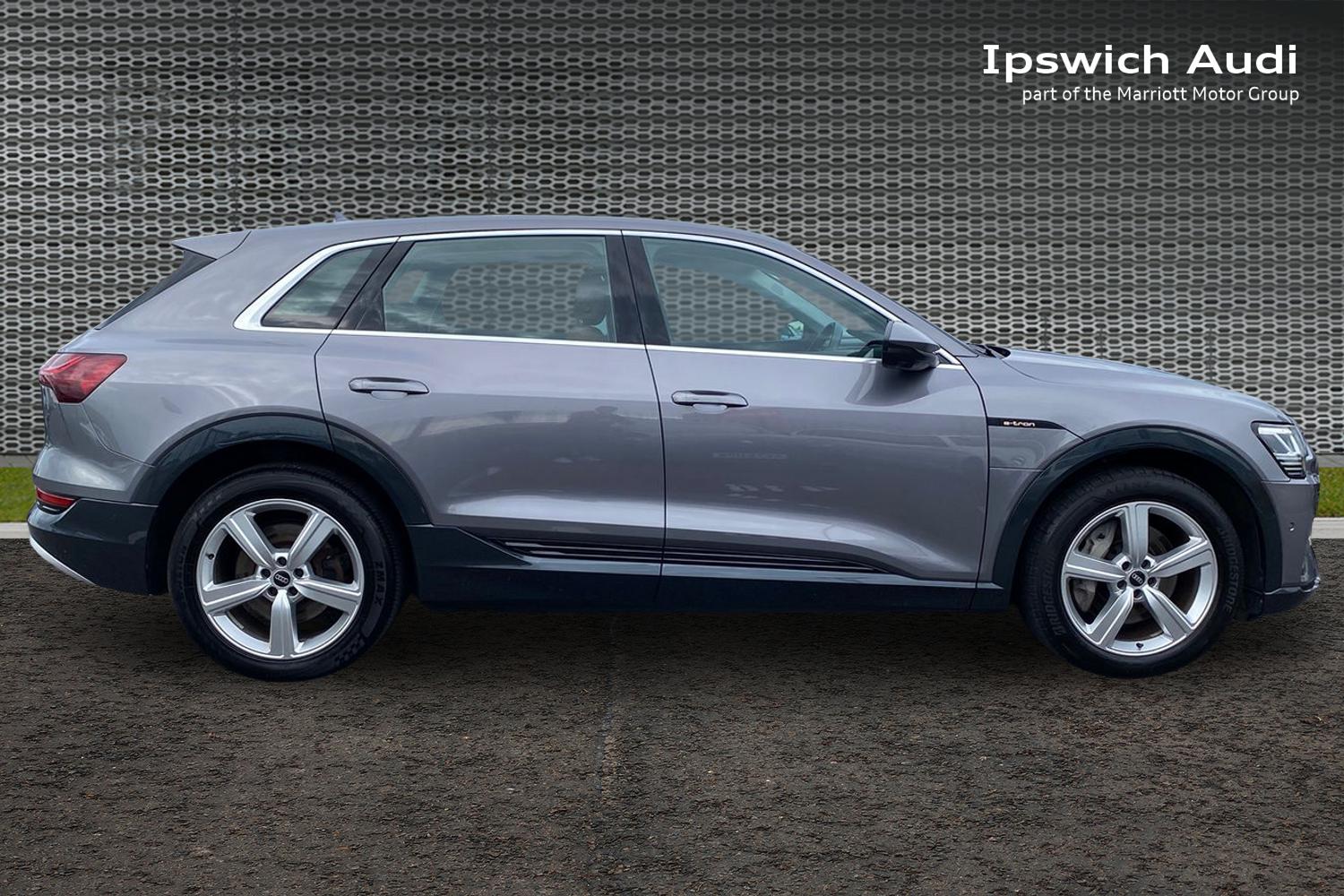 Used Audi e-tron 2022 for sale - 77718763: Photo 4