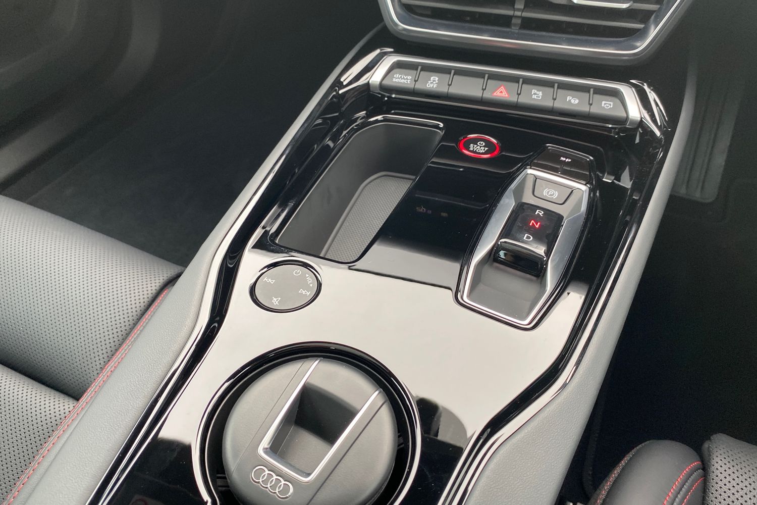 Used Audi e-tron GT 2024 for sale - 76678212: Photo 16