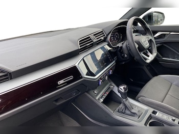 Used Audi Q3 2022 for sale - 76674929: Photo