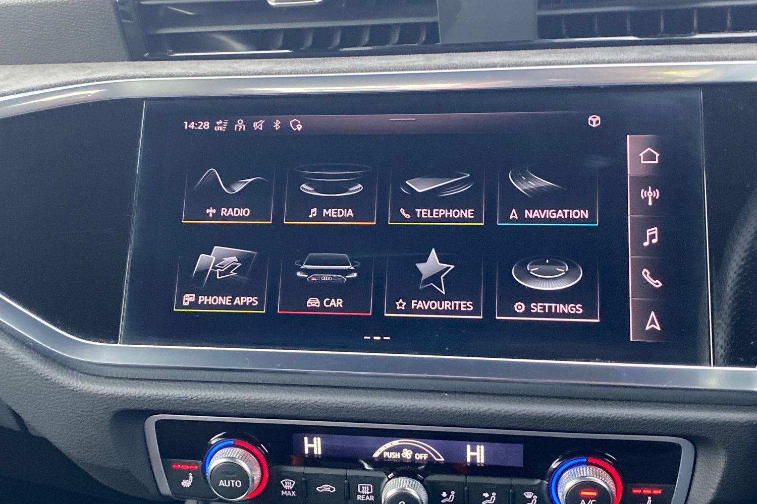 Used Audi RS Q3 2022 for sale - 76675305: Photo 17