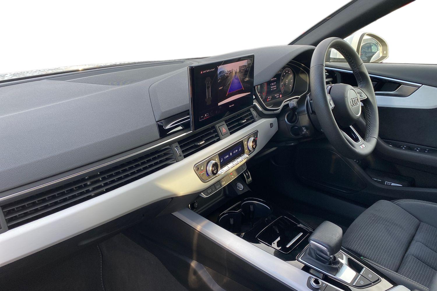 Used Audi A4 2023 for sale - 76676732: Photo 2