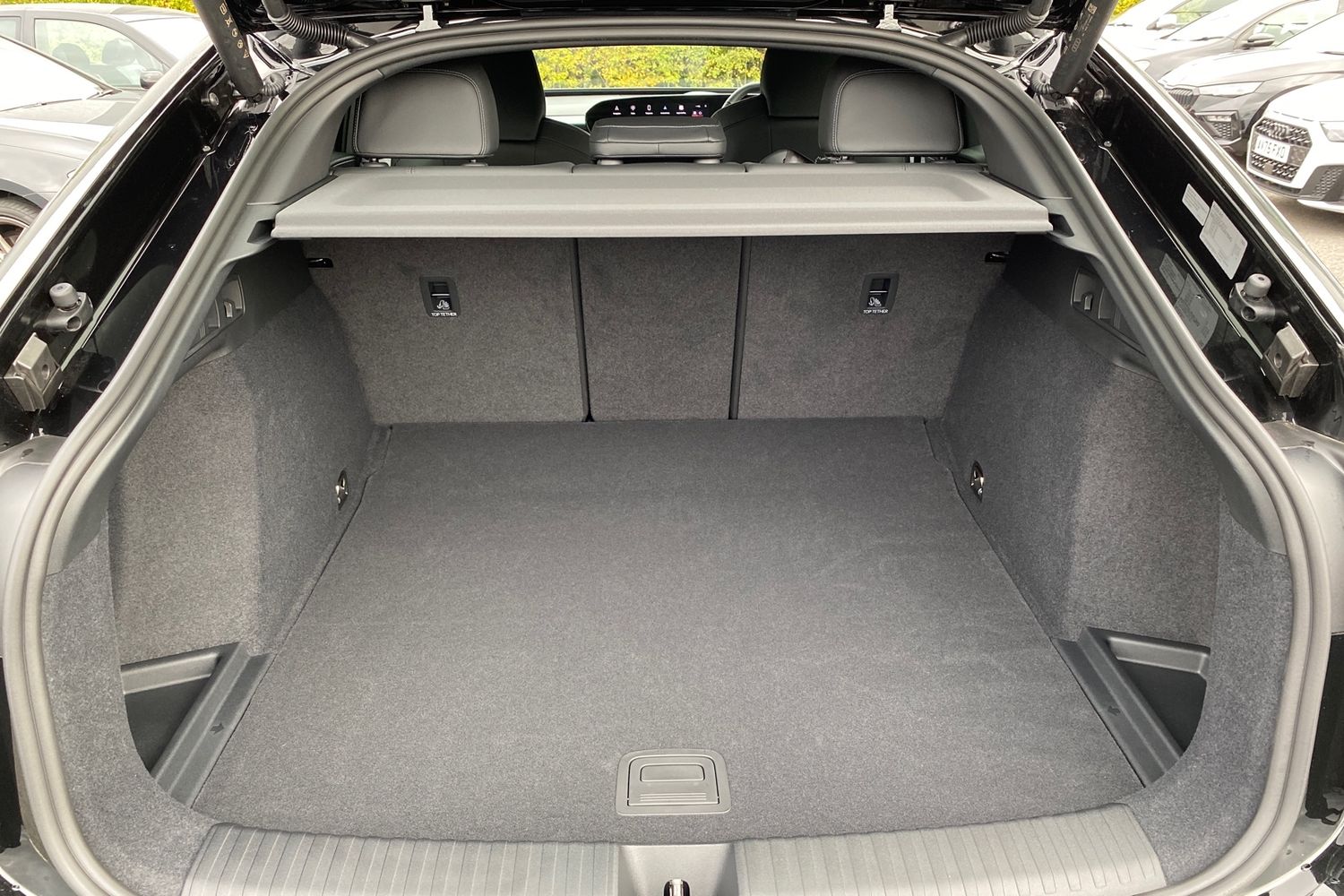 Used Audi Q6 e-tron 2025 for sale - 78139702: Photo 12