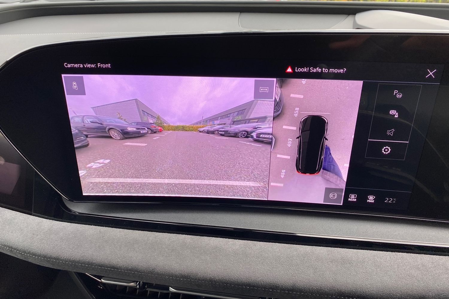 Used Audi Q6 e-tron 2025 for sale - 78139702: Photo 19