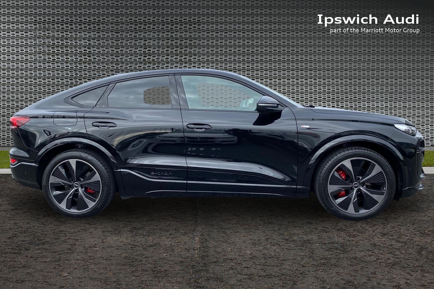 Used Audi Q6 e-tron 2025 for sale - 78139702: Photo 4