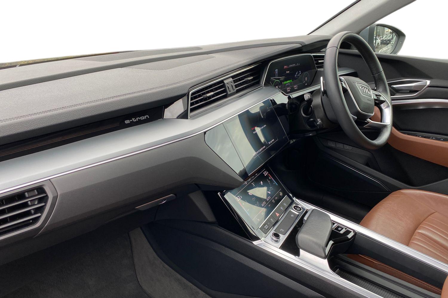 Used Audi e-tron 2022 for sale - 76675273: Photo 2