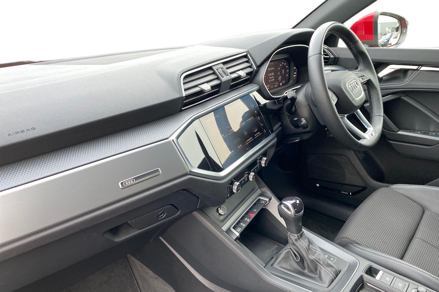 Used Audi Q3 2023 for sale - 76675780: Photo 2