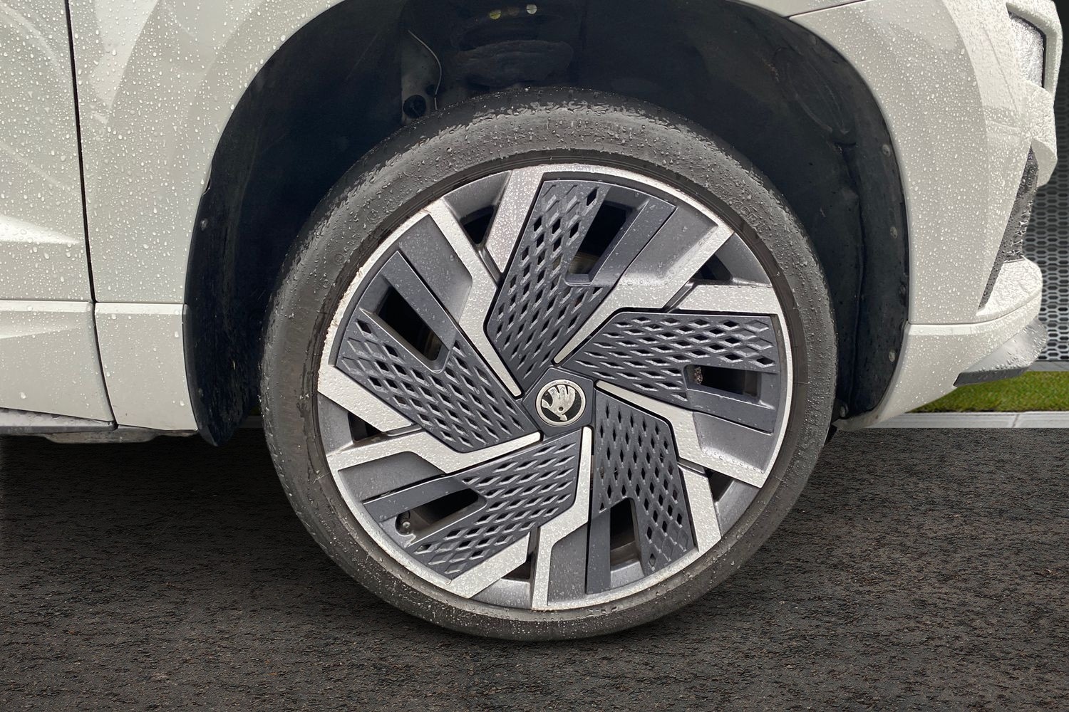 Used Skoda Karoq 2023 for sale - 76676302: Photo 6