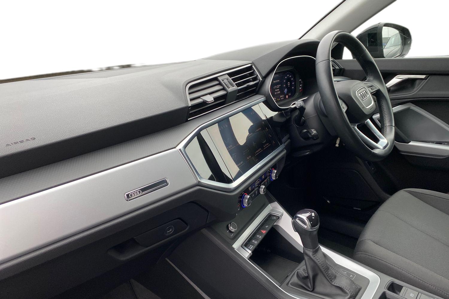 Used Audi Q3 2022 for sale - 77508752: Photo 2