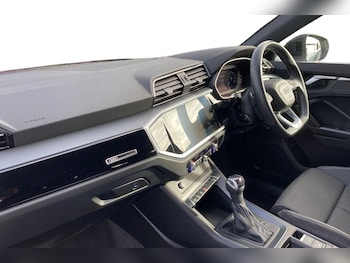 Used Audi Q3 2022 for sale - 76675363: Photo