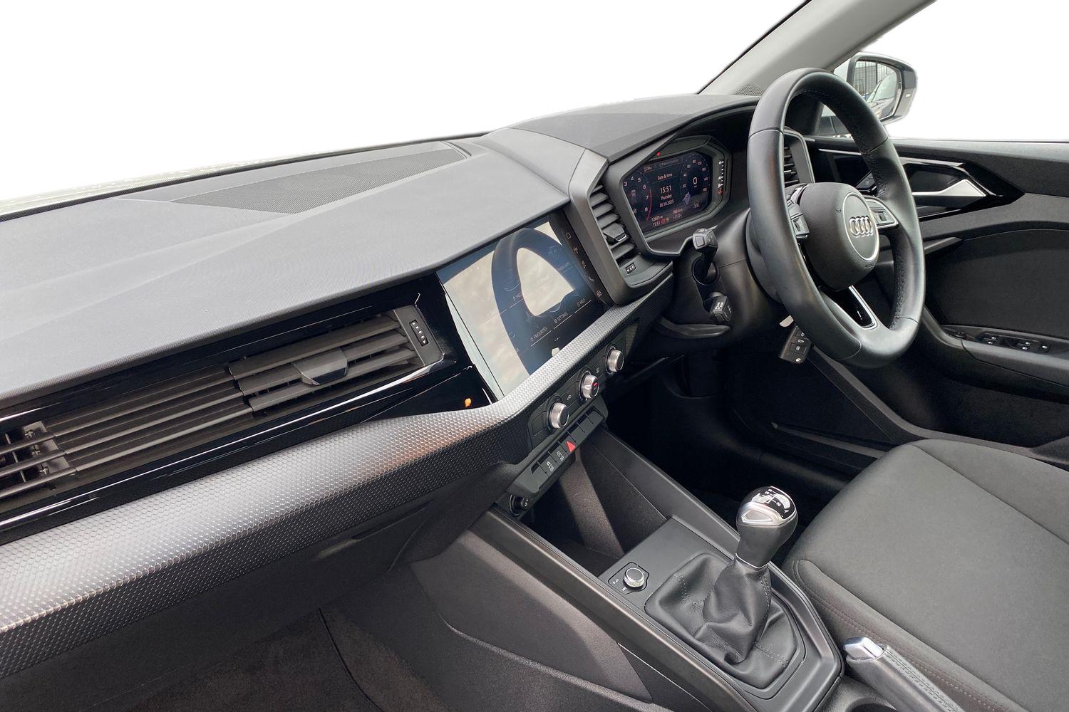 Used Audi A1 2023 for sale - 76675453: Photo 2