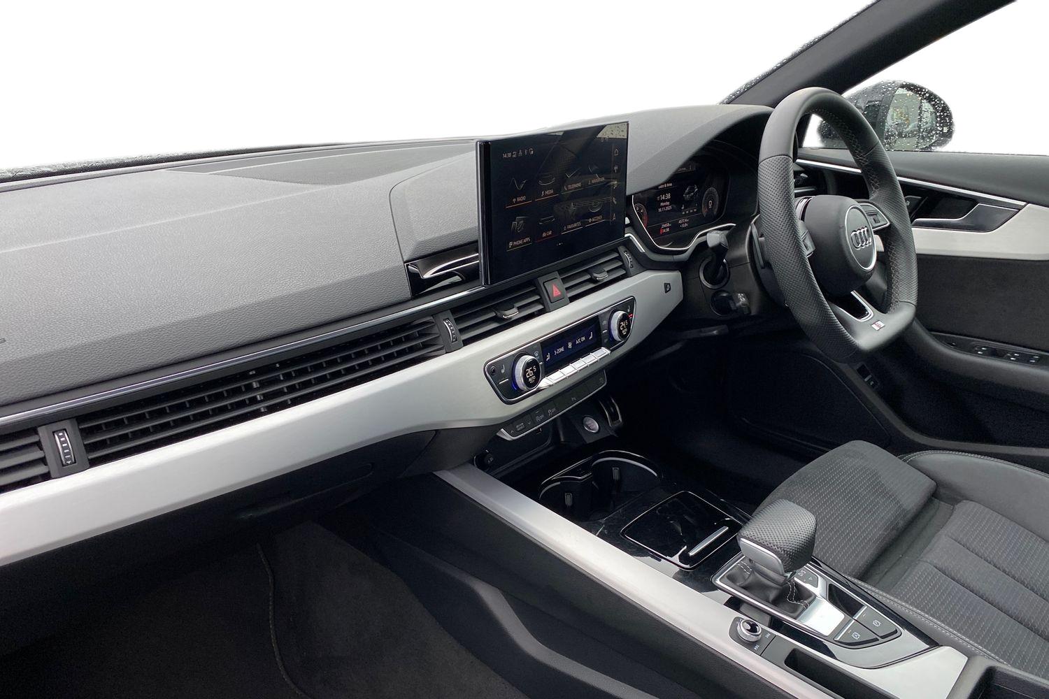 Used Audi A4 2023 for sale - 76676656: Photo 2