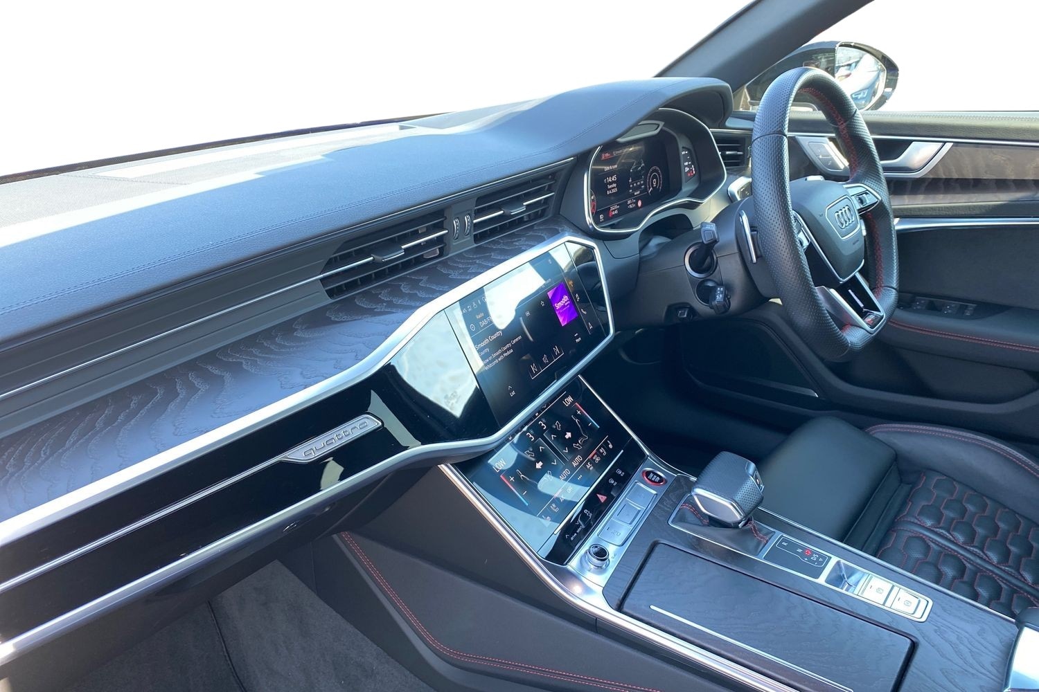 Used Audi RS6 2022 for sale - 76766766: Photo 2