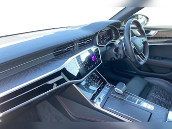 Used Audi RS6 2022 for sale - 76766766: Photo