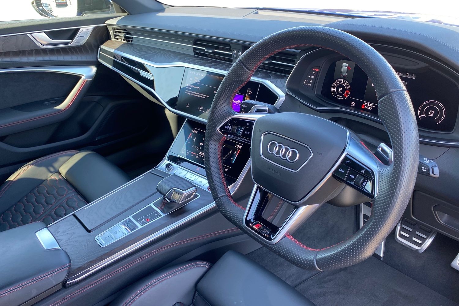 Used Audi RS6 2022 for sale - 76766766: Photo 6