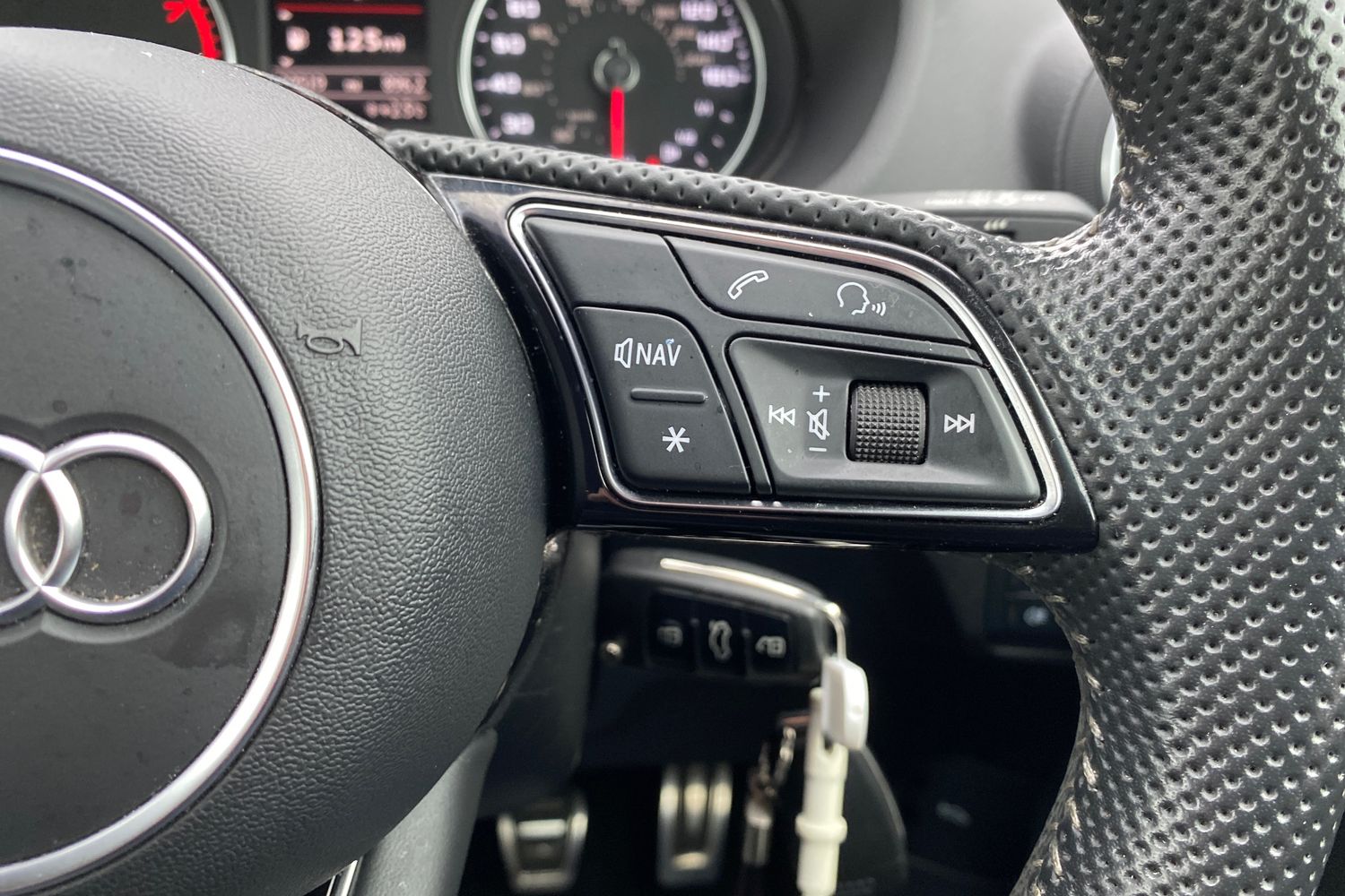 Used Audi Q2 2019 for sale - 76673492: Photo 15
