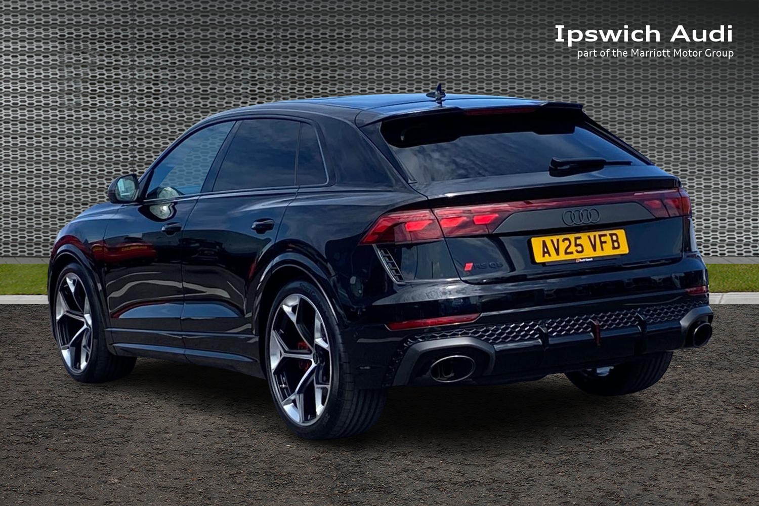 Used Audi RS Q8 2025 for sale - 76782463: Photo 3