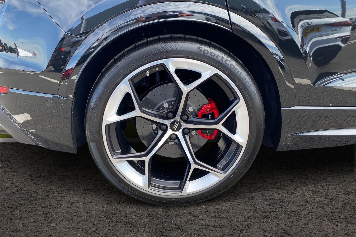 Used Audi RS Q8 2025 for sale - 76782463: Photo 5