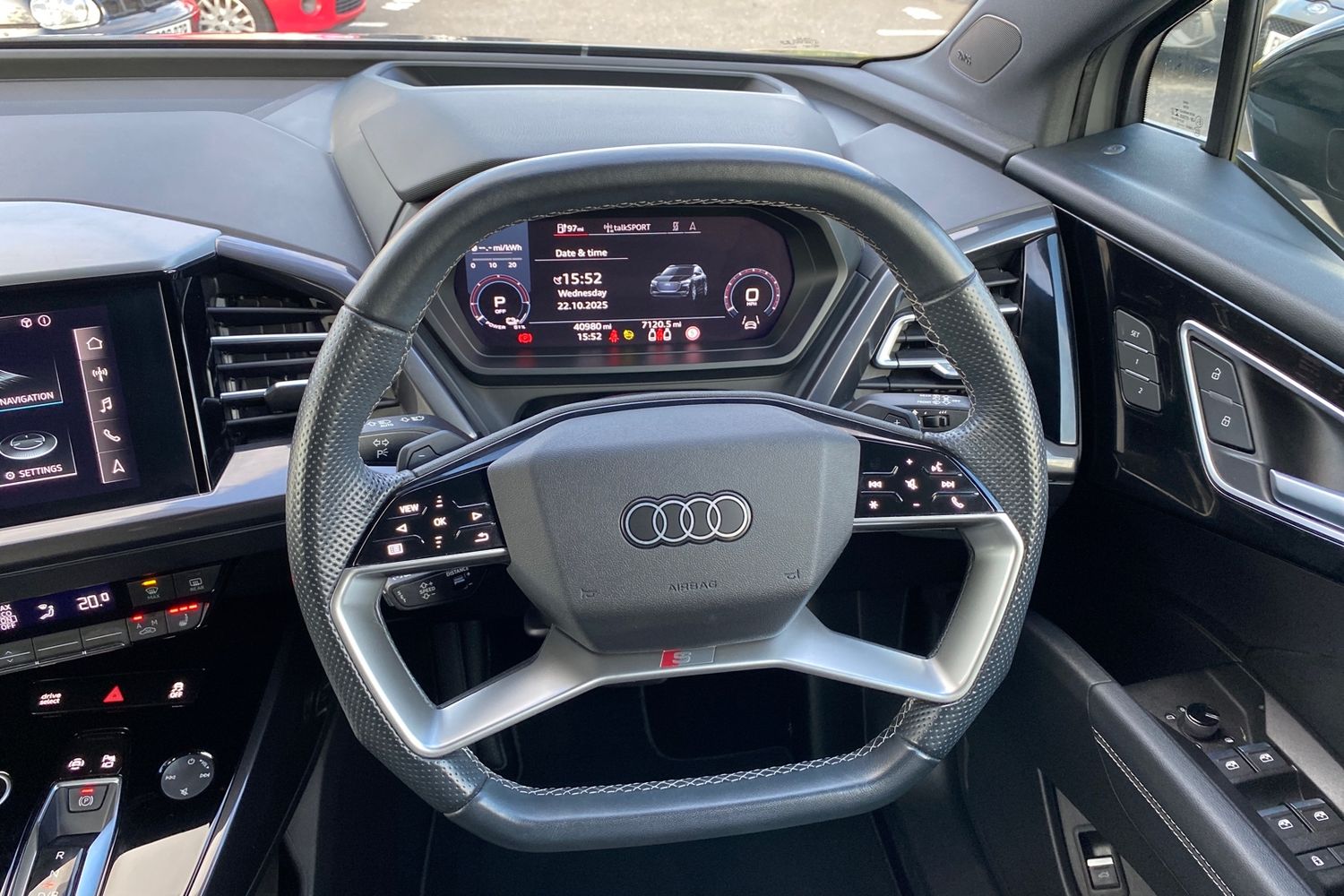 Used Audi Q4 e-tron 2021 for sale - 76674038: Photo 13