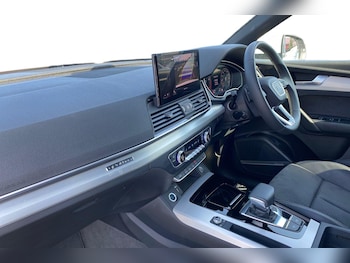 Used Audi Q5 2024 for sale - 76222034: Photo