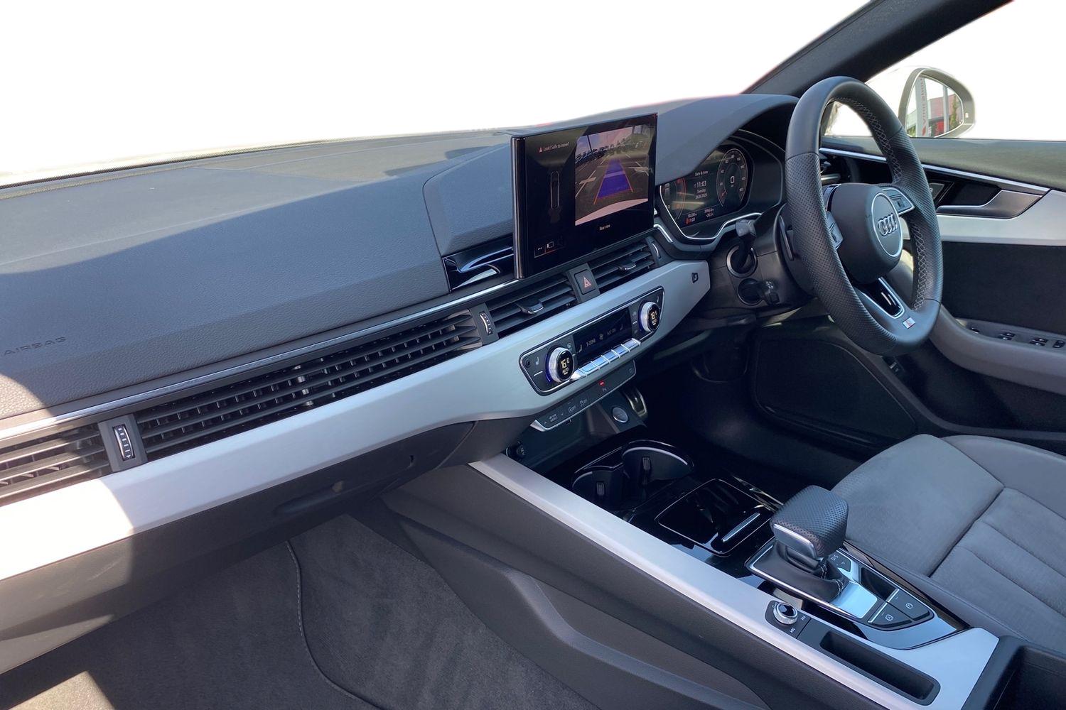 Used Audi A4 2023 for sale - 76676063: Photo 2